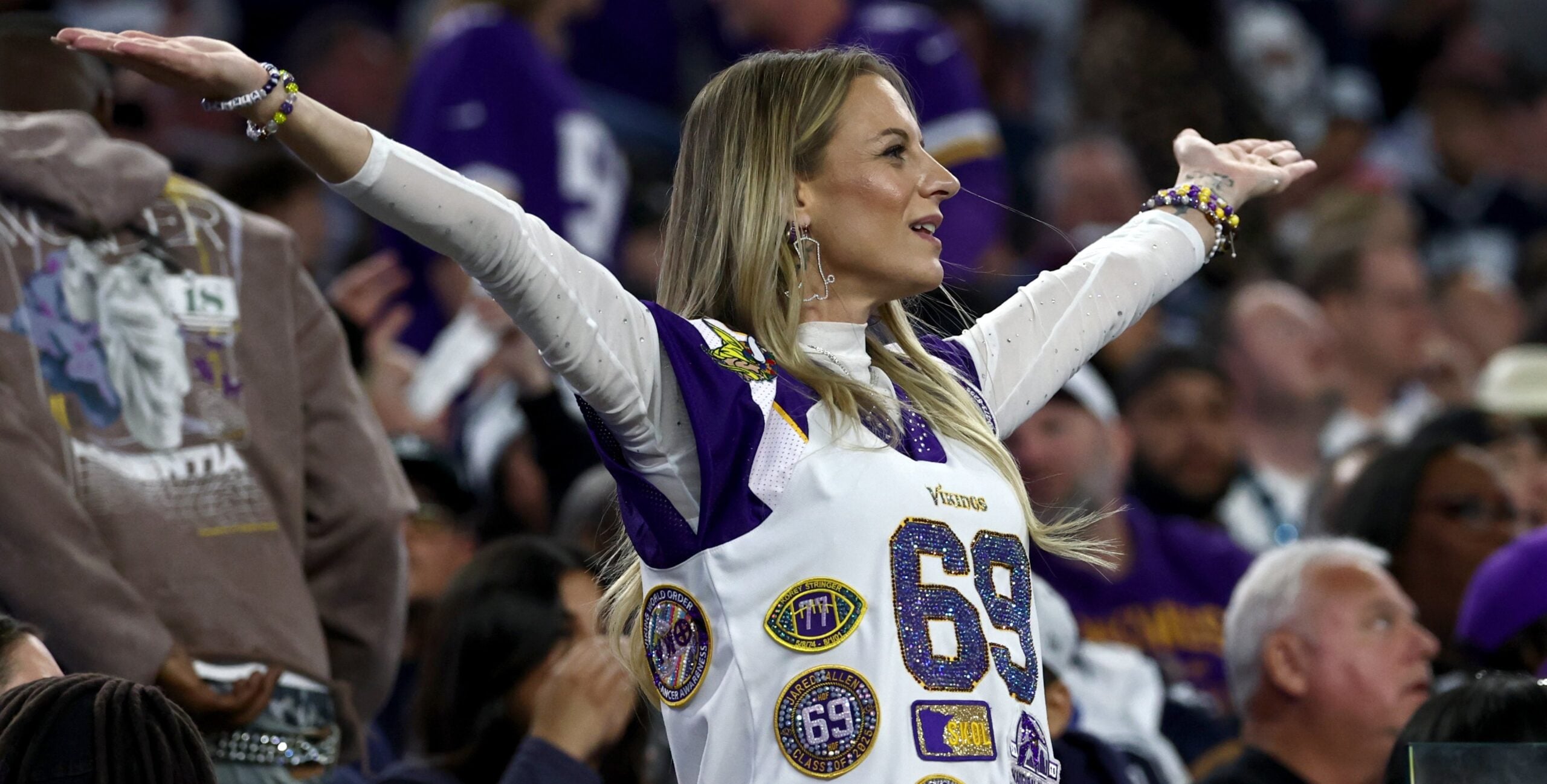 The Vikings’ Playoff Outlook | A 6-0 Football Team Look for Fireworks Instead of Fizzling — Maple Grove Schools news