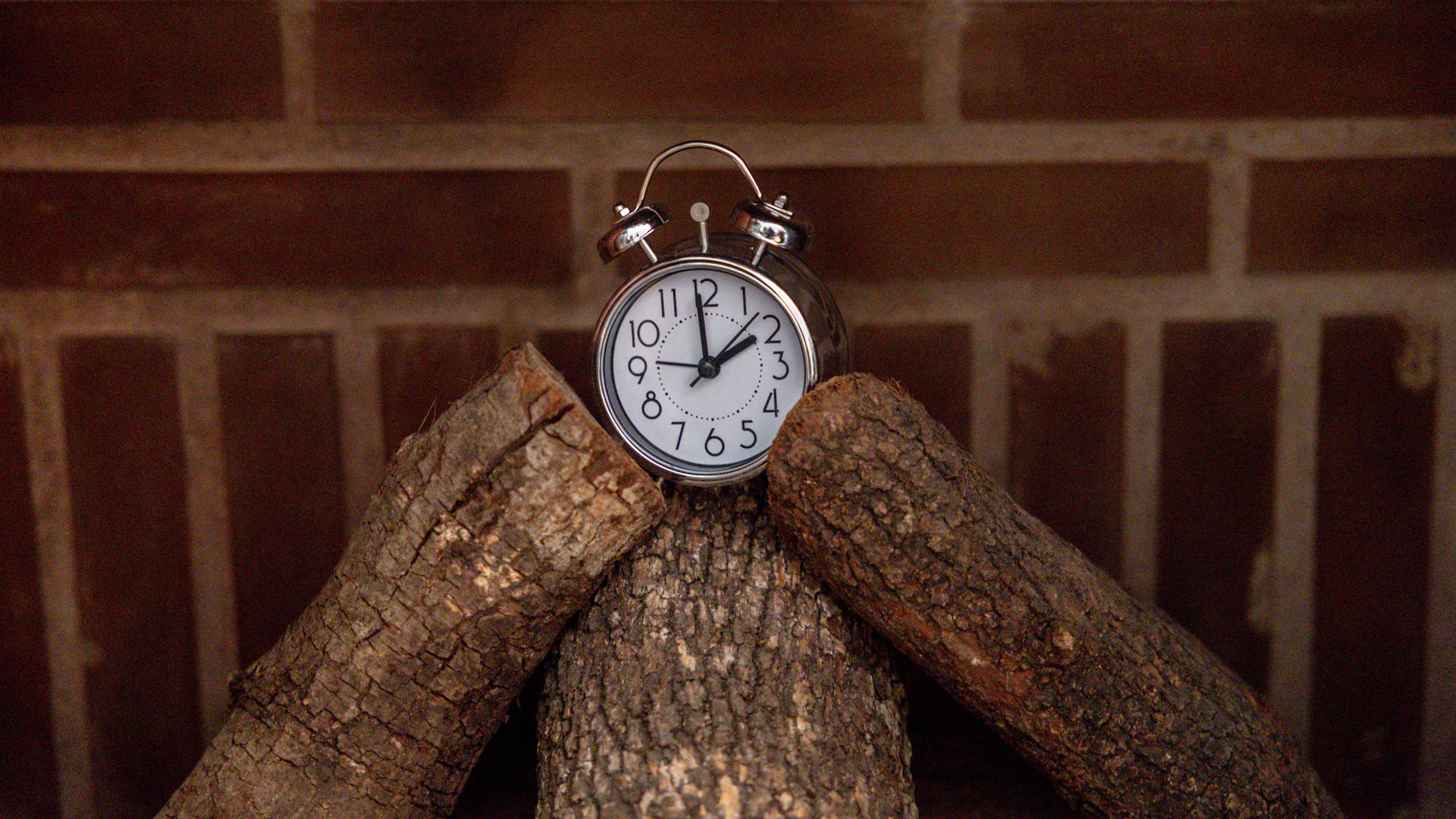 The time changes this weekend: Why we still have to 'fall back' — Maple Grove Community news